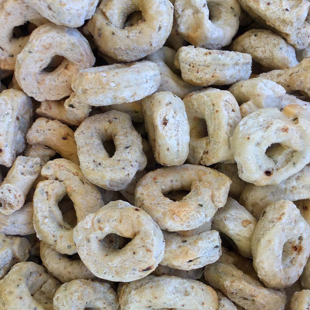 Taralli con aglio, olio e peperoncino