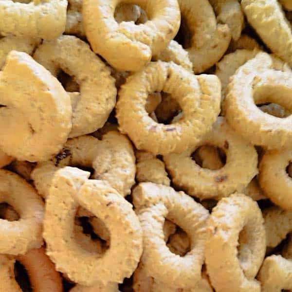 Taralli con patate e rosmarino